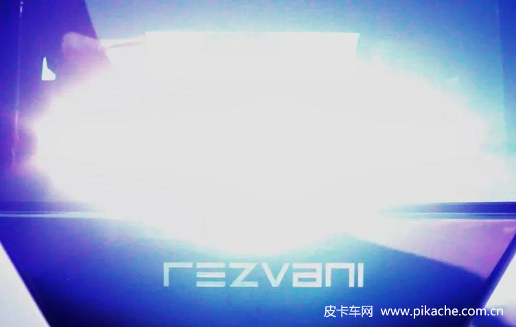 雷兹瓦尼rezvani再现神作！7.0L V8增压，1300匹的6x6六驱越野皮卡