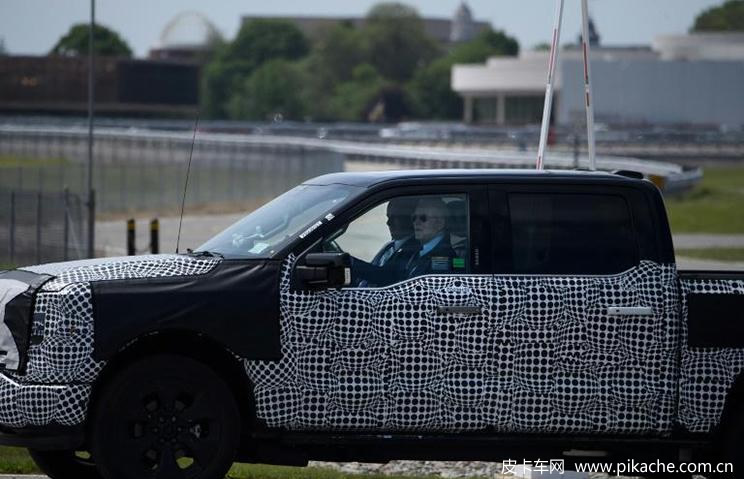 拜登試駕并提前泄露福特電動版F-150皮卡