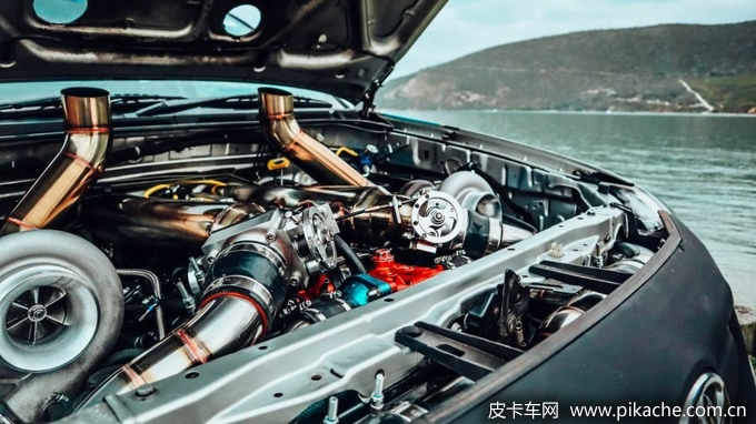 海拉克斯移皮卡植丰田世纪V12引擎，动力达到540马力