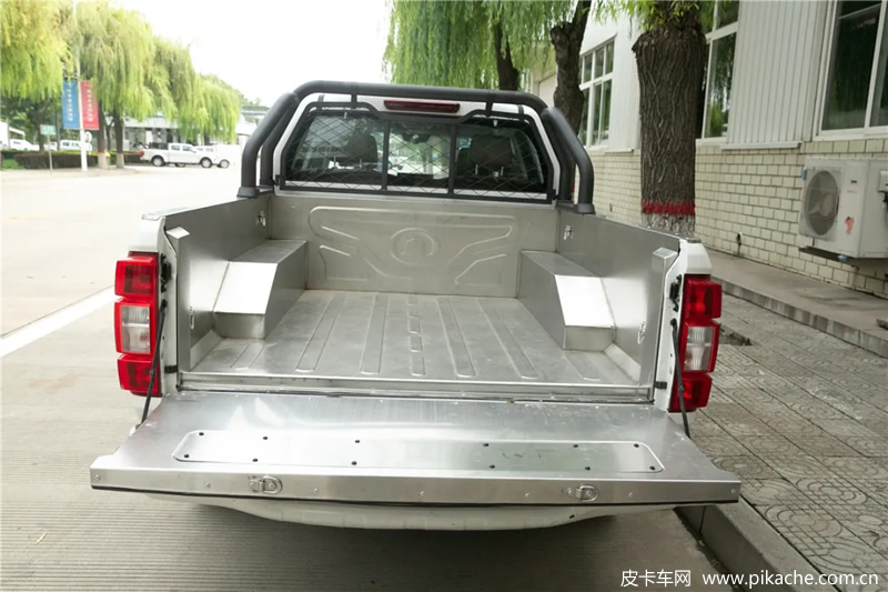 长城风骏皮卡推出海鲜版/基建版皮卡车型，售价8.88万元起