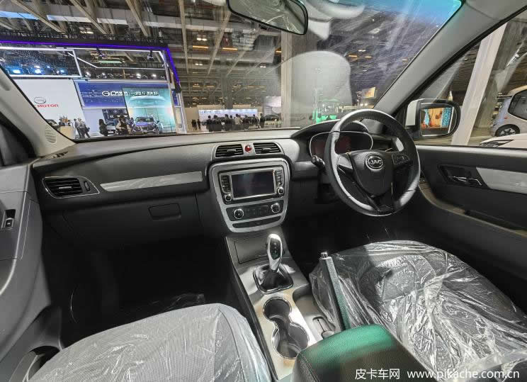 2021澳门车展：江淮T8 EV电动皮卡首次亮相