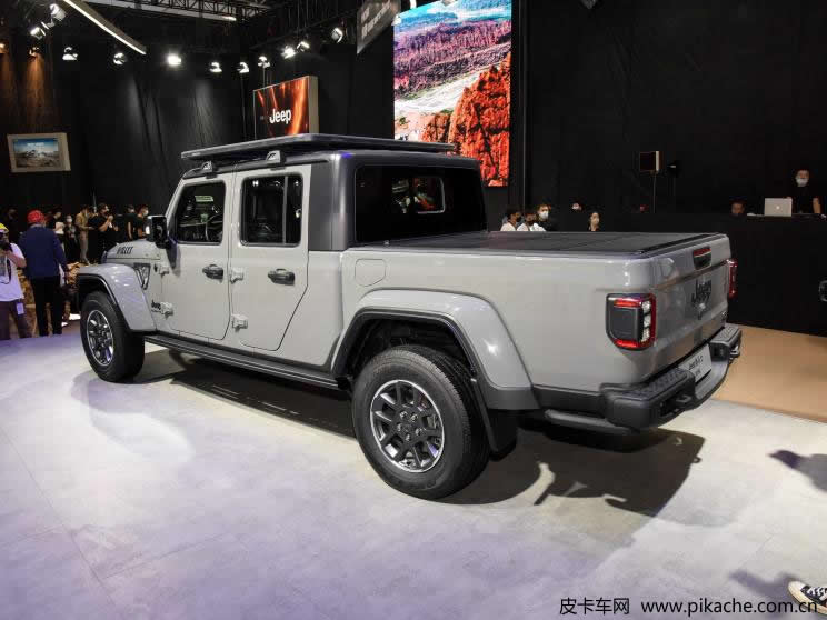 2021廣州車展實拍Jeep角斗士皮卡先行版，預(yù)計2022年一季度開售