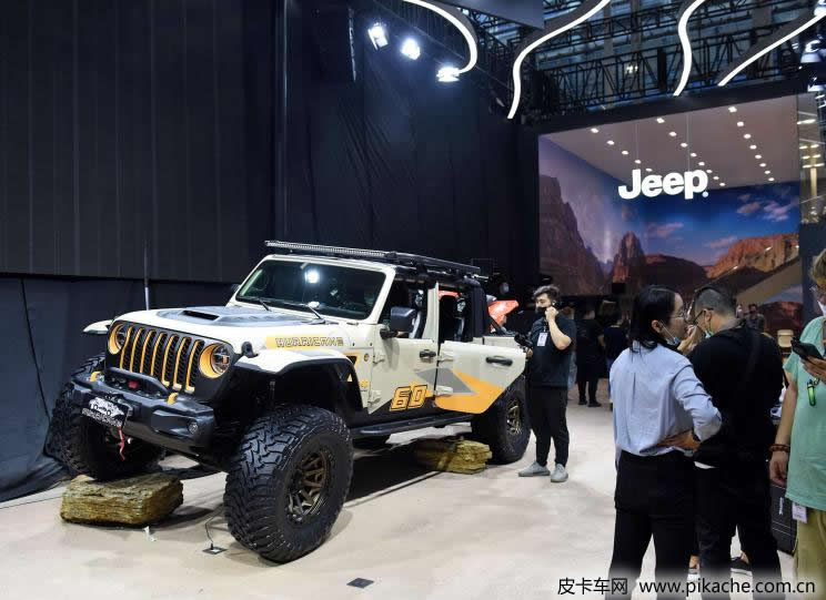 2021廣州車展實拍Jeep角斗士皮卡先行版，預(yù)計2022年一季度開售