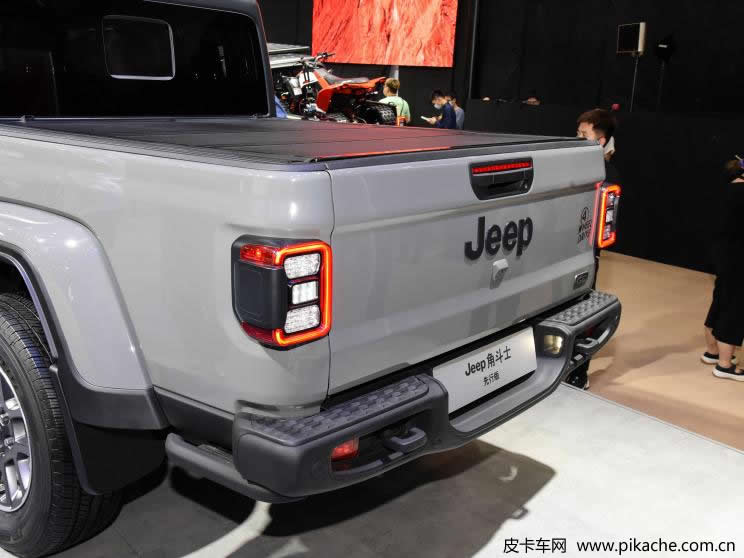 2021廣州車展實拍Jeep角斗士皮卡先行版，預(yù)計2022年一季度開售
