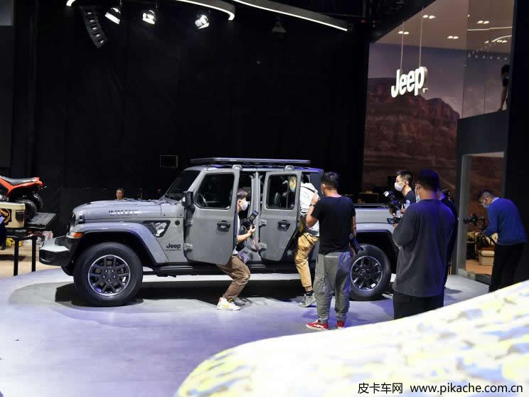 2021廣州車展實拍Jeep角斗士皮卡先行版，預(yù)計2022年一季度開售
