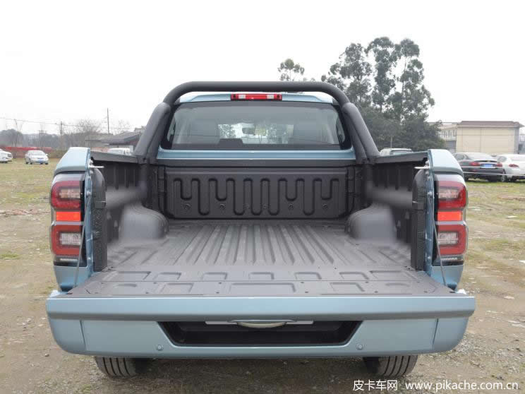 The Great Wall King Kong Poer pickup has arrived at the store, and 2022 two-wheel drive King Kong Poer pickup models have been photographed