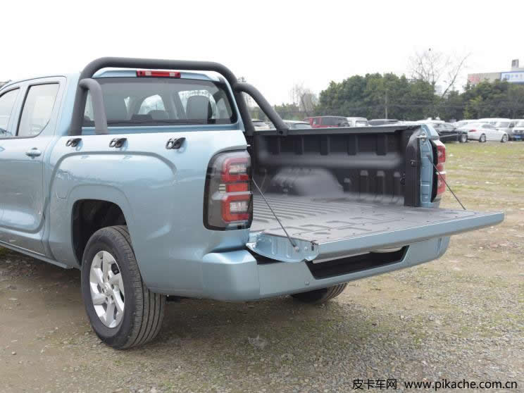 The Great Wall King Kong Poer pickup has arrived at the store, and 2022 two-wheel drive King Kong Poer pickup models have been photographed