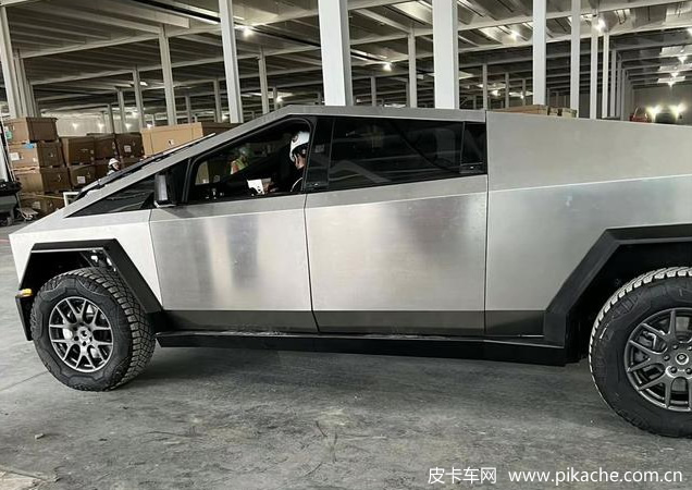 特斯拉皮卡Cybertruck亮相上海，預(yù)計(jì)未來和海外同步上市