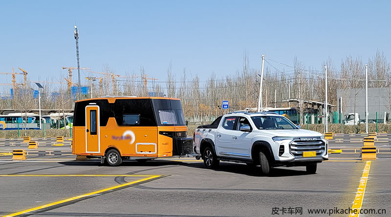 駕照增駕C6多少錢(qián)？C6駕照怎么學(xué)？中國(guó)皮卡網(wǎng)帶你進(jìn)入北京駕校一探究竟