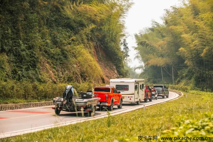 長(zhǎng)城炮第30萬(wàn)臺(tái)整車(chē)下線，乘用炮、商用炮拖掛版皮卡車(chē)型同步上市