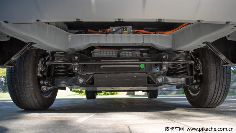 多圖實拍靜態(tài)體驗雷達汽車RD6皮卡，比預期表現(xiàn)更好