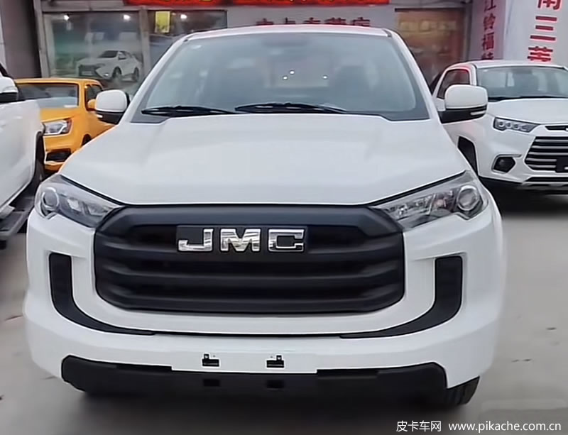 新款江鈴寶典皮卡實(shí)車圖曝光，換裝家族化前臉